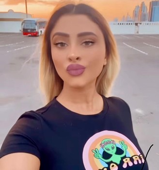 Model Xishmiya Brown  Gorgeous and Bold Pictures