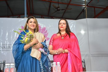 Urvashi Dholakia Was The Chief Guest At The Makar Sankranti Celebration Organized By Nidarshna Gowani