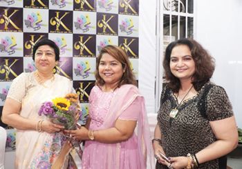 MLA Dr  Bharati Tai Lavekar Inaugurated KAK’S SALON