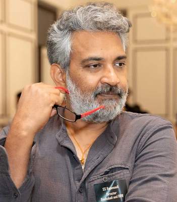 “Indian Stories Told Well Can Move the World”: Oscar Winner SS Rajamouli Champions Cultural Authenticity at Lumikai Insignia