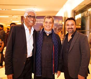 “Legendary Filmmaker Subhash Ghai Presents IIFTC Global Icon Award To Hollywood Producer Ashok Amritraj”