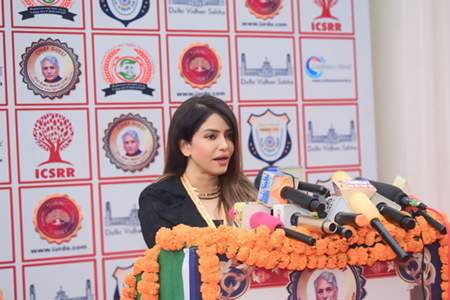 ‘ भारत विभूषण पुरस्कार ’ से सम्मानित हुईं पूनम  बाजपेई तिवारी एक प्रेरणादायक सफलता की कहानी