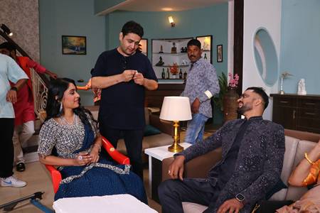 With Dolly Singh, Sandeep Singh, And Sameer Fireboy, Dolly Studios’ MAAF KIYA Becomes An Unforgettable 1-Million-View Success!